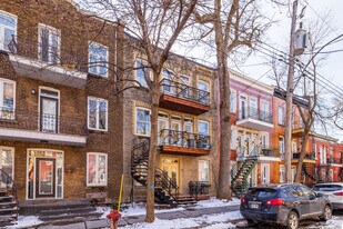 5238-5246 De Bordeaux St in Montréal, QC - Building Photo