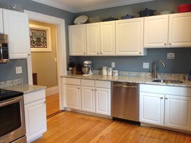 45 Garrison Rd, Unit 3C in Brookline, MA - Building Photo