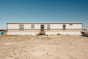 13507 W County Rd 171 in Odessa, TX - Building Photo