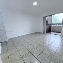 4760 NW 102nd Ave in Doral, FL - Building Photo - Building Photo
