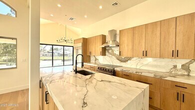 8133 E Cortez Dr in Scottsdale, AZ - Building Photo - Building Photo