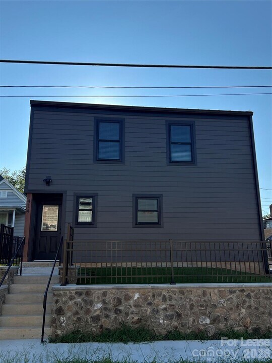 414 N 4th St in Albemarle, NC - Building Photo