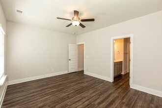 1276 Shades Terrace in Irondale, AL - Building Photo - Building Photo