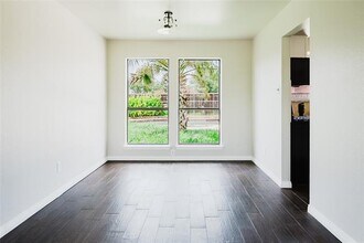 2637 Austin Dr in Mesquite, TX - Foto de edificio - Building Photo