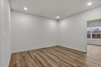 325 Houghton St in Jonesboro, AR - Building Photo - Building Photo