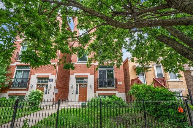 property at 3543 S Hamilton Ave