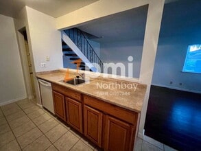 1977 Woodglen Ln in Vacaville, CA - Building Photo - Building Photo