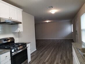 11327 Babcock Xing in San Antonio, TX - Building Photo - Building Photo