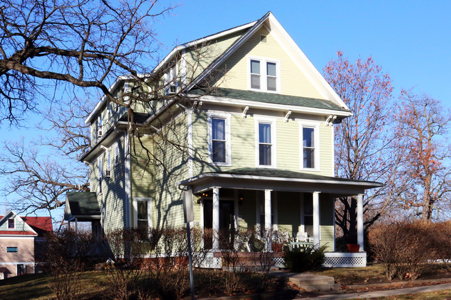 754 19th St in Des Moines, IA - Foto de edificio - Building Photo