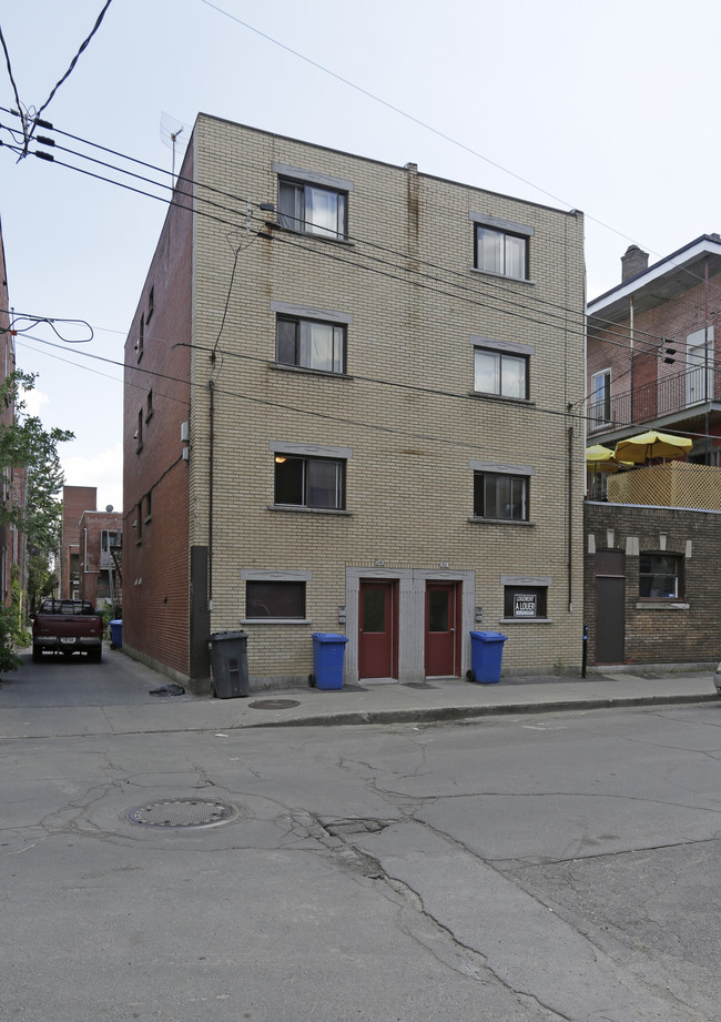 240 3e in Montréal, QC - Building Photo - Primary Photo