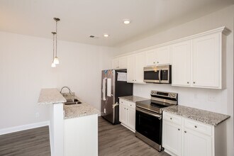 417 Blue Robin Ln in Columbia, SC - Building Photo - Building Photo