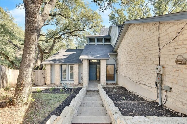 6406 Cascada Dr in Austin, TX - Building Photo - Building Photo
