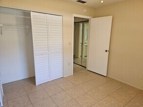 885 Mecca Dr in Sarasota, FL - Building Photo - Building Photo