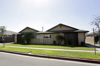 1808 W Neighbors Ave in Anaheim, CA - Building Photo - Building Photo