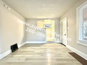 2639 Fox Ave in Fort Wayne, IN - Building Photo - Building Photo