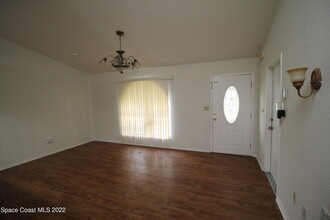 1735 Hazelton St NW in Palm Bay, FL - Building Photo - Building Photo