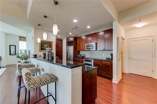 property at 2795 Peachtree Rd NE