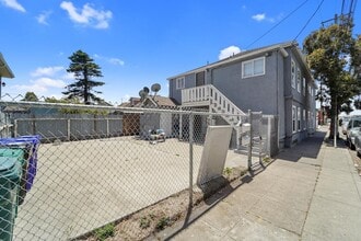 203 Bissell Ave in Richmond, CA - Building Photo - Building Photo