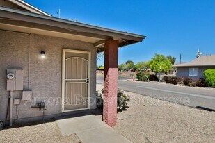 1625 N Date in Mesa, AZ - Building Photo