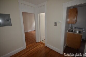 1182 Boylston St, Unit 24 in Boston College, MA - Building Photo - Building Photo