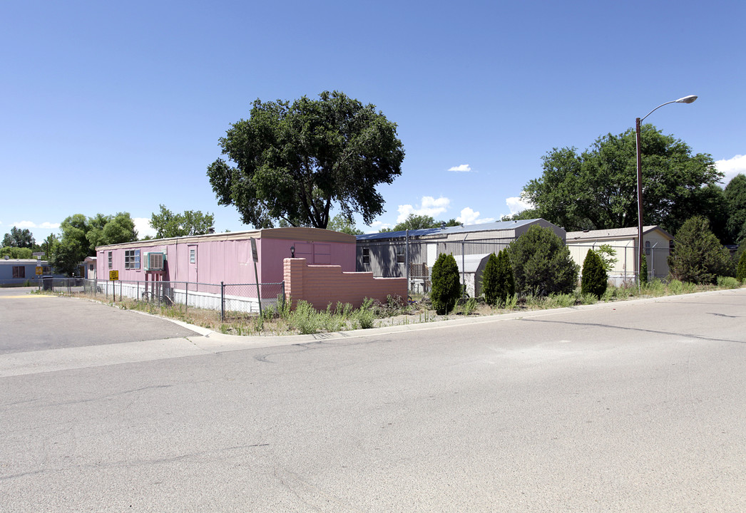 Stagecoach Mobile Home Park in Pueblo, CO - Building Photo