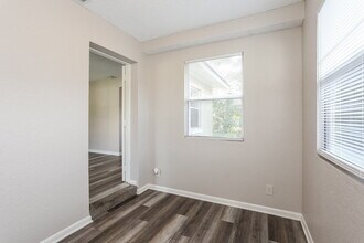 5528 Vernon Rd in Jacksonville, FL - Building Photo - Building Photo
