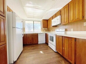 926 Lemontree Dr in Arlington, TX - Building Photo - Building Photo