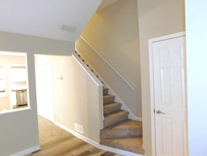 500 Plymouth Ln in Alpharetta, GA - Foto de edificio - Building Photo