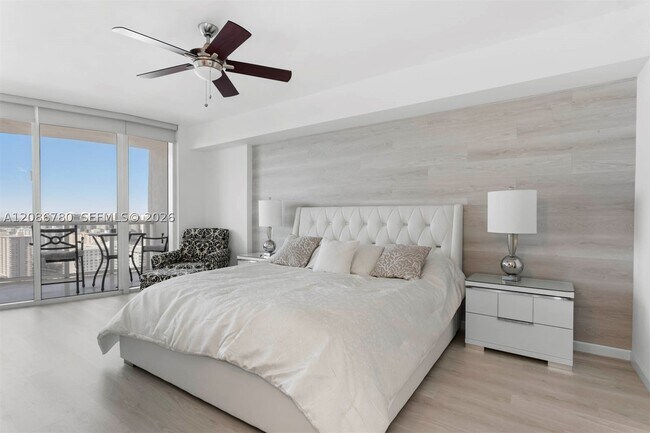 property at 17201 Collins Ave