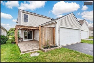 7107 Reynolds Crossing Dr in Reynoldsburg, OH - Building Photo - Building Photo