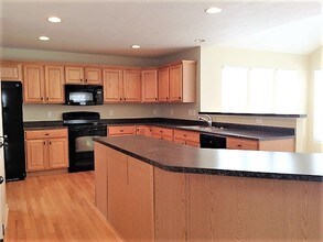 5 Wells Dr in Springboro, OH - Building Photo - Building Photo
