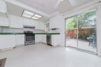 2533 Colgate Way in Riverside, CA - Building Photo - Building Photo