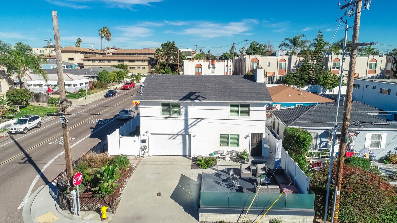 1401 Pacific Beach Dr in San Diego, CA - Building Photo