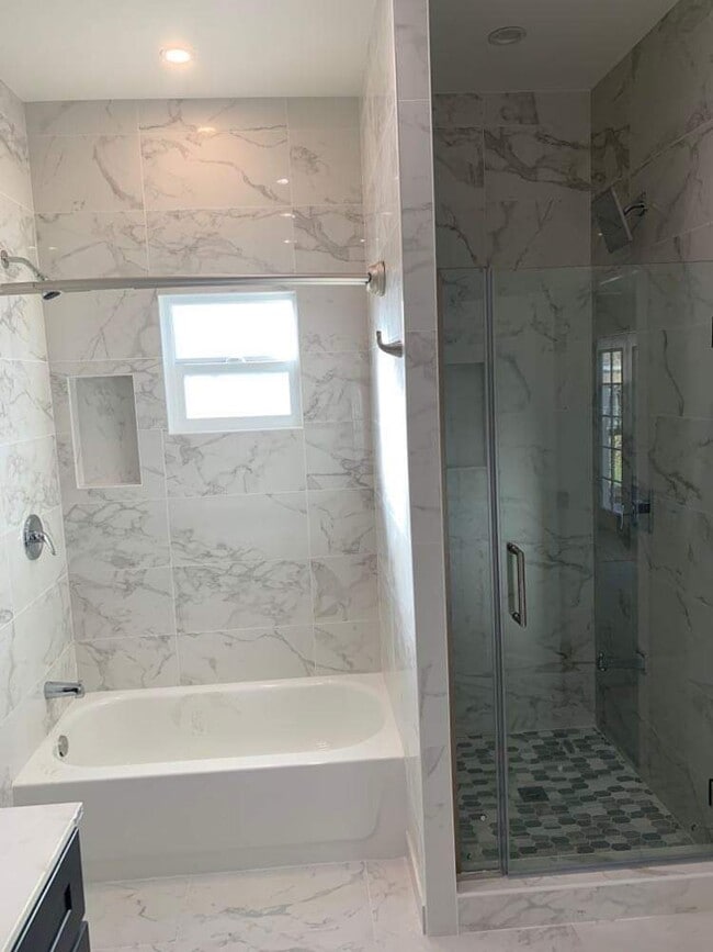 1220 59th St, Unit 1220