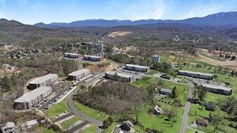 The Lofts at Pigeon Forge in Pigeon Forge, TN - Building Photo