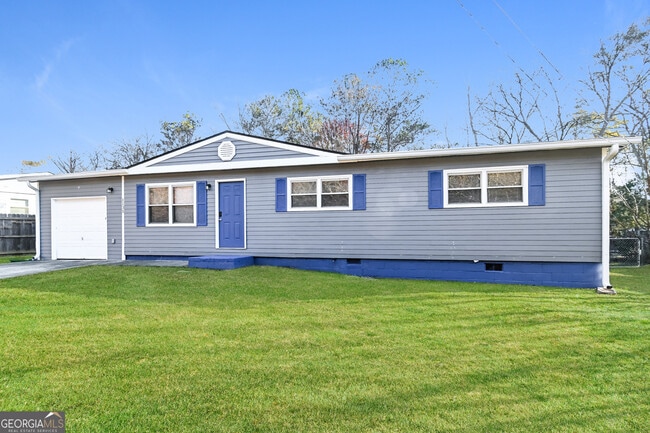 property at 1135 Pontiac Cir