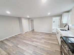 1112 Bedford Ave in Lynchburg, VA - Building Photo - Building Photo