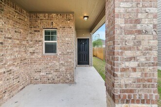 508 Crane Crest Dr in Jarrell, TX - Building Photo - Building Photo