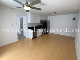 1309 Amherst Ave Apartamentos