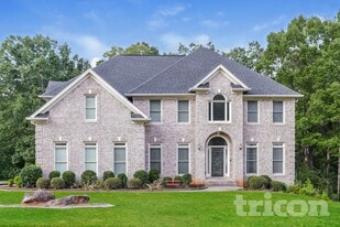 209 Lassiter Dr in Ellenwood, GA - Building Photo