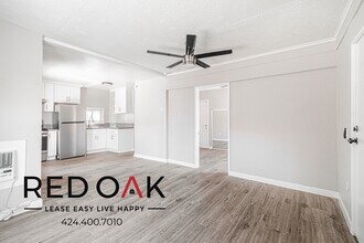 810 W 42nd Pl in Los Angeles, CA - Building Photo - Building Photo