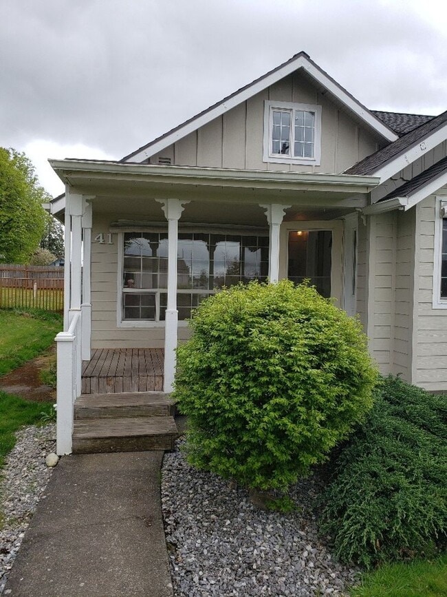 41 SW 3rd St in Chehalis, WA - Building Photo - Building Photo