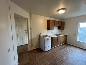704 M St in Eureka, CA - Building Photo - Building Photo