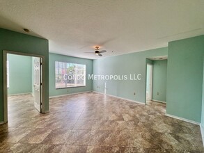 5506 Metrowest Blvd-Unit -#103 in Orlando, FL - Building Photo - Building Photo