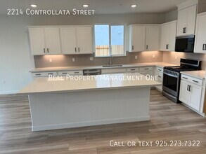 2214 Controllata St in Manteca, CA - Building Photo - Building Photo
