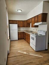 588 Selby Ave, Unit 588 Selby #2 in St. Paul, MN - Foto de edificio - Building Photo