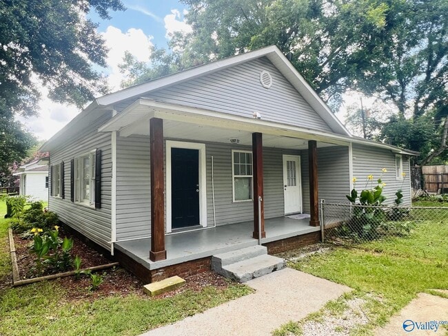 property at 3214 Clopton St SW