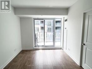 543-1543 Richmond St W in Toronto, ON - Building Photo - Building Photo