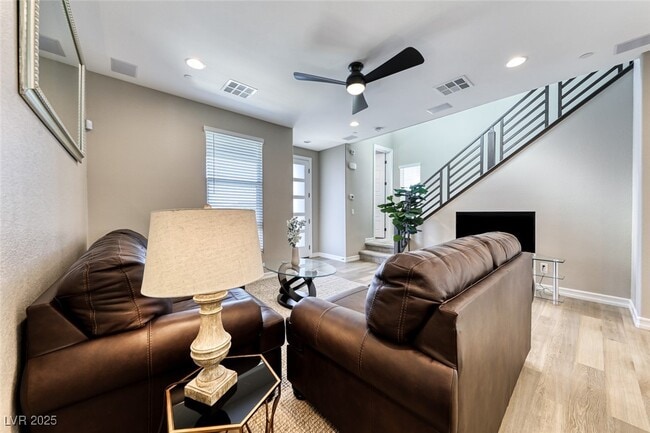 property at 148 Kimberlite Dr