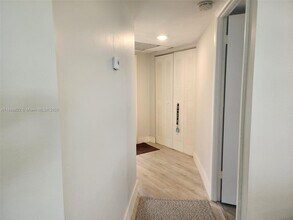 9101 Lime Bay Blvd in Tamarac, FL - Building Photo - Building Photo